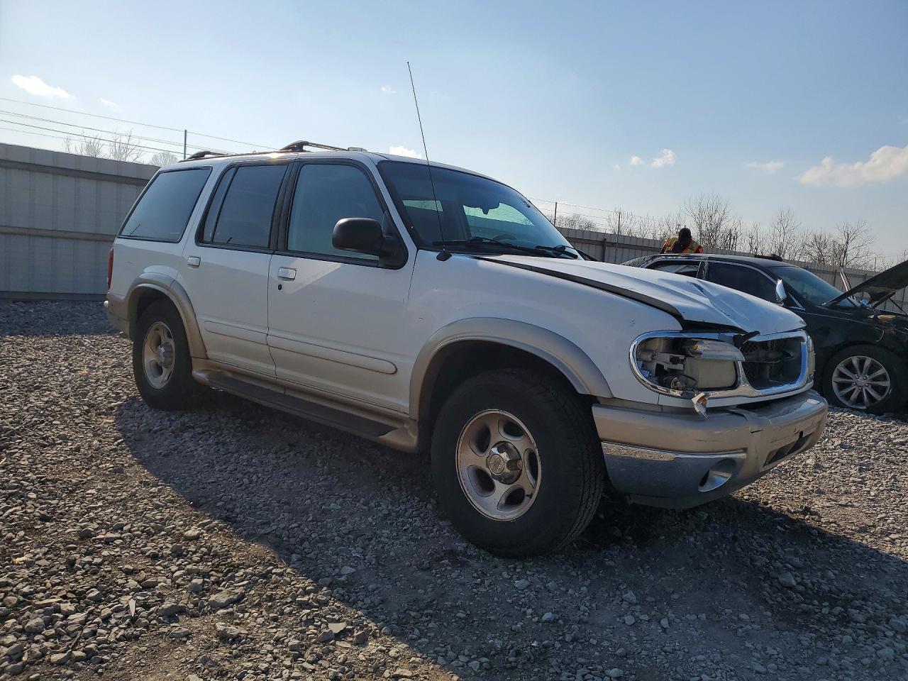 2001 Ford Explorer S - Фото 4
