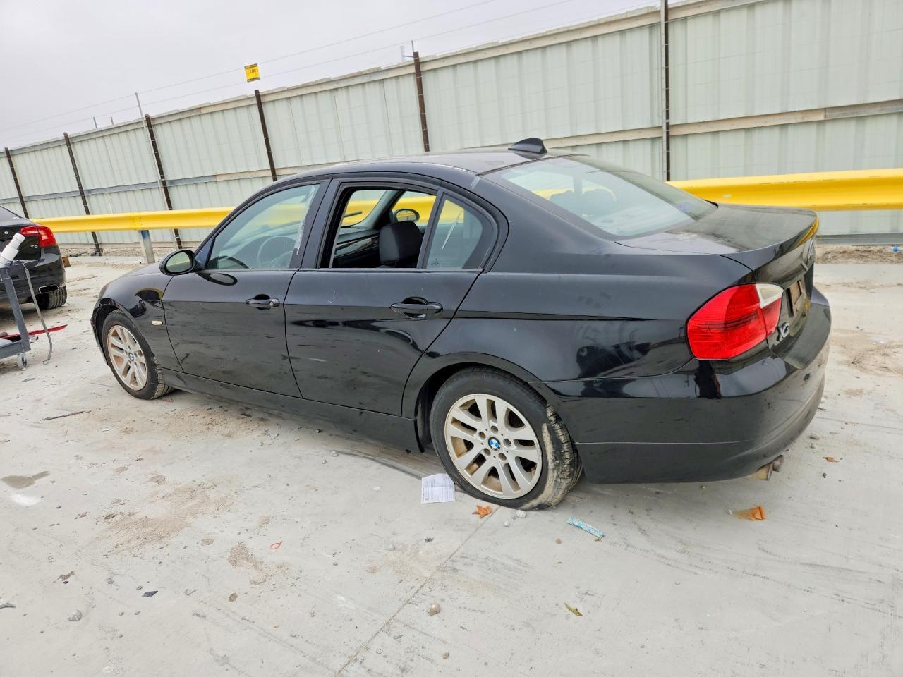 2006 BMW 325 Xi - Фото 2