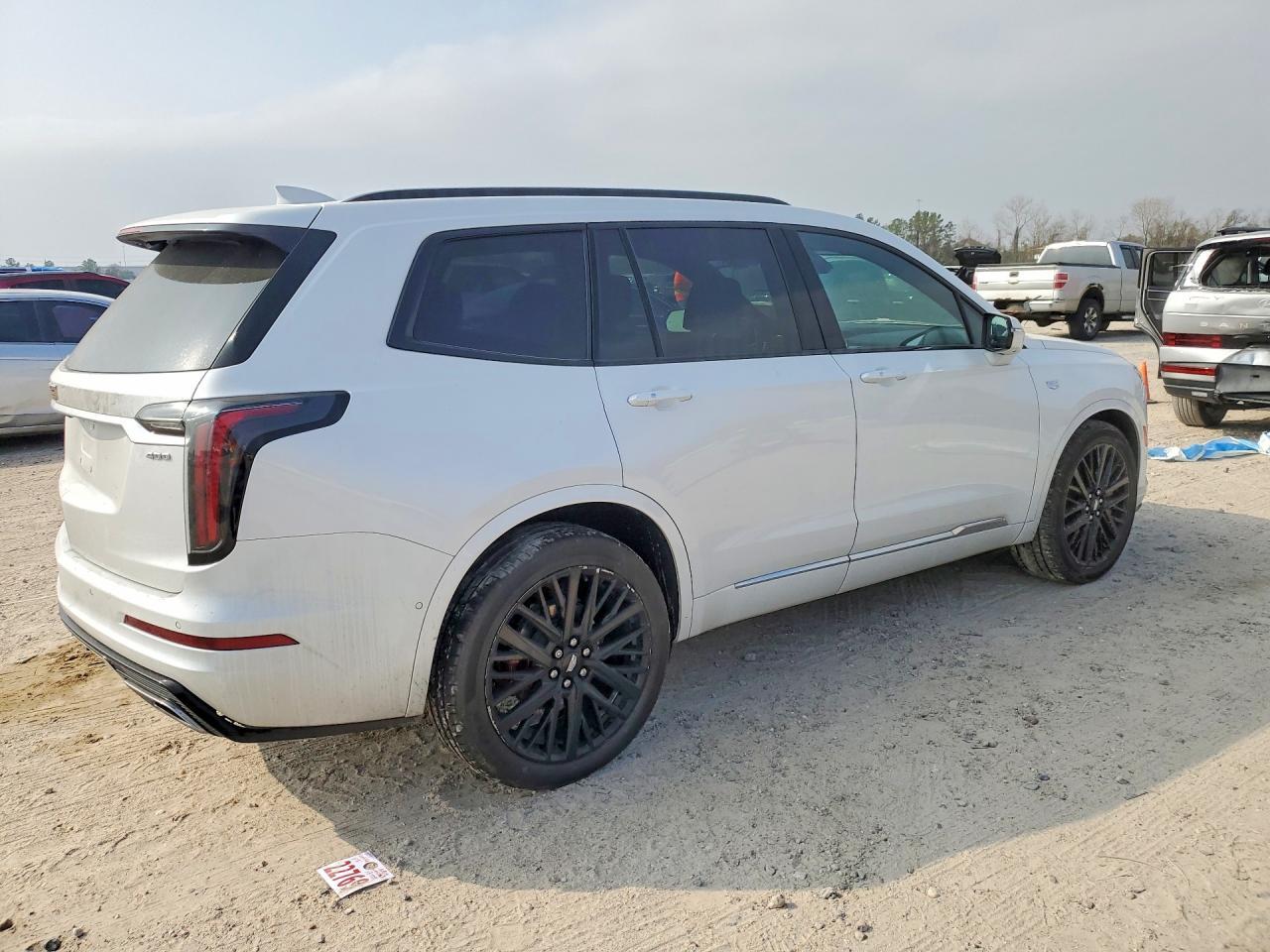 2023 Cadillac Xt6 Sport - Фото 3