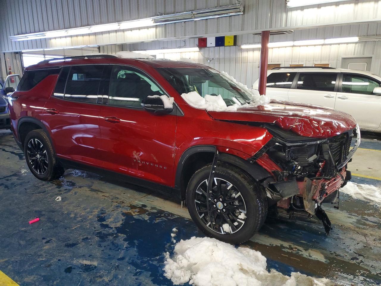2025 Chevrolet Traverse Lt - Фото 4
