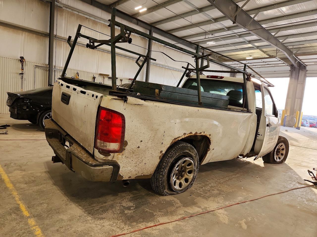 2008 GMC Sierra C1500 - Фото 3