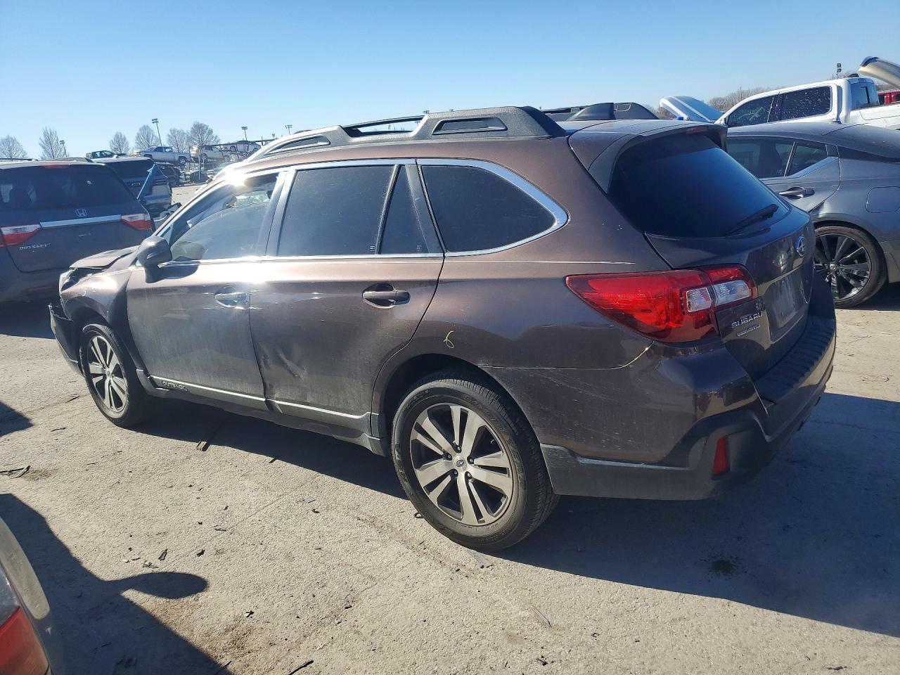 2019 Subaru Outback 2.5I Premium - Фото 2