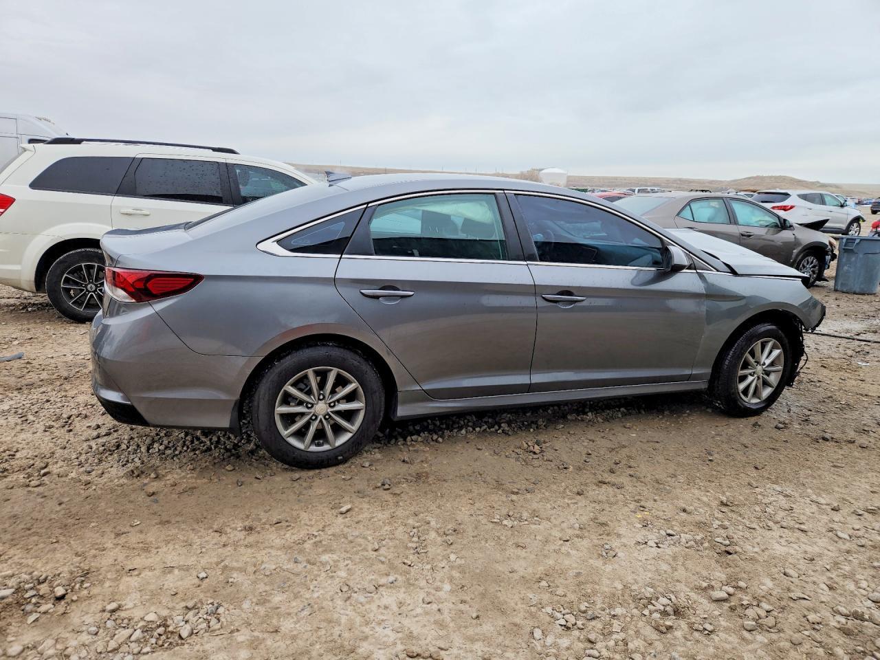 2019 Hyundai Sonata Se - Image 3