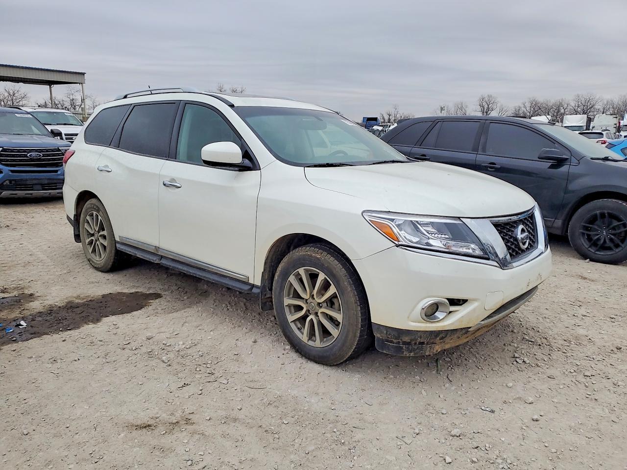 2015 Nissan Pathfinder S - Фото 4