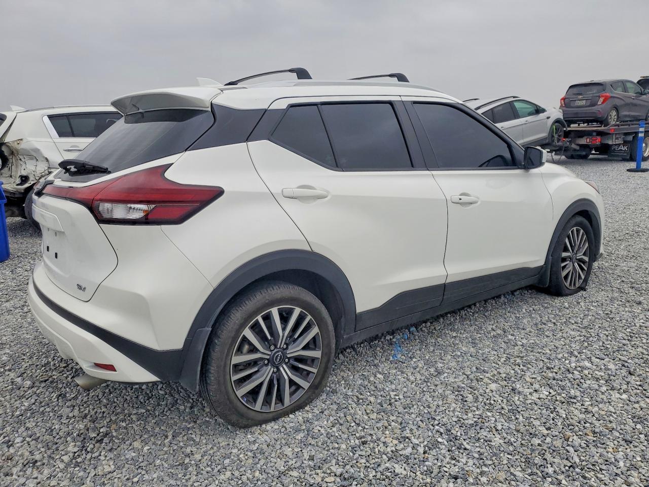 2023 Nissan Kicks Sv - Image 3