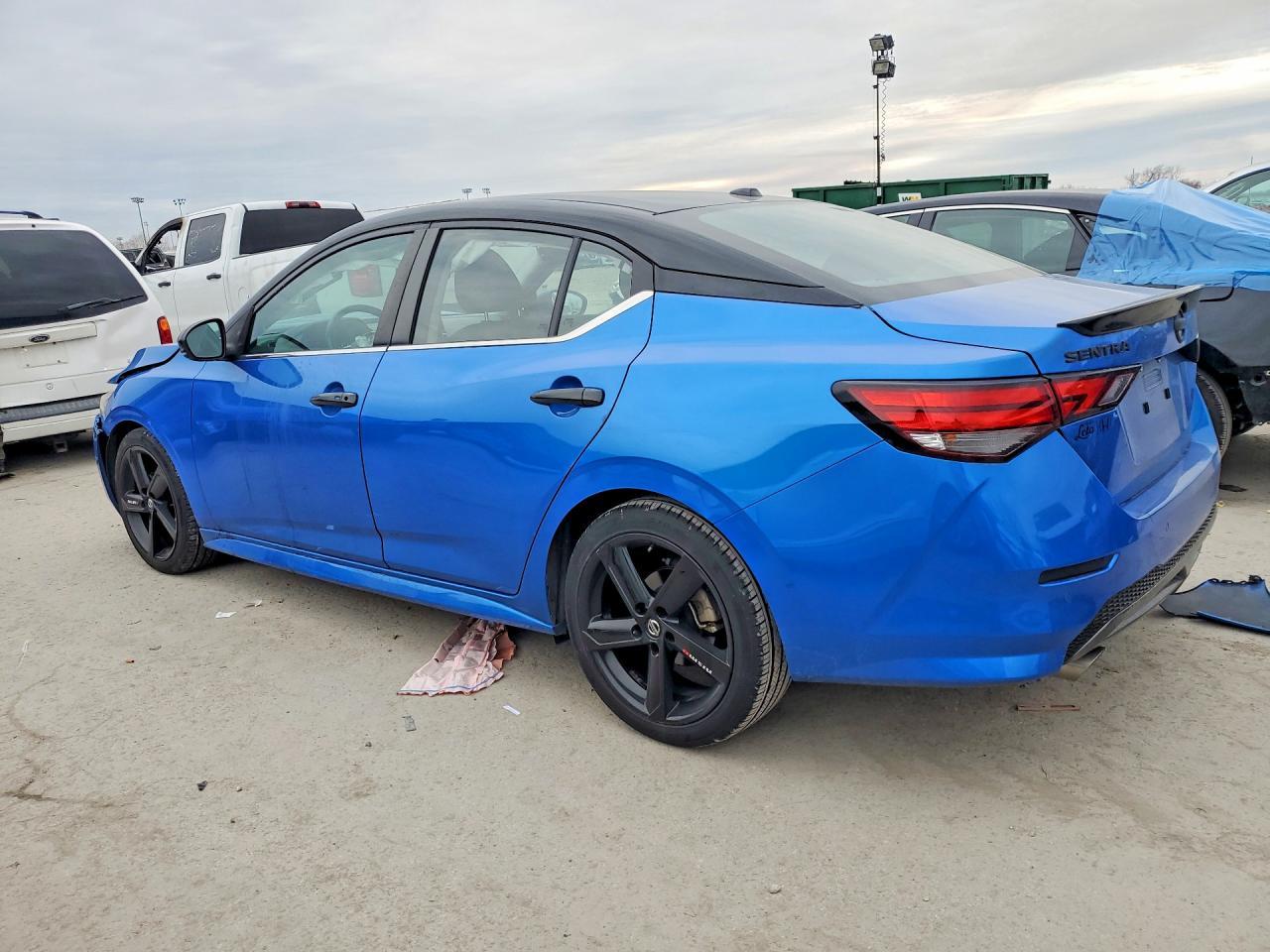 2022 Nissan Sentra Sr - Фото 2