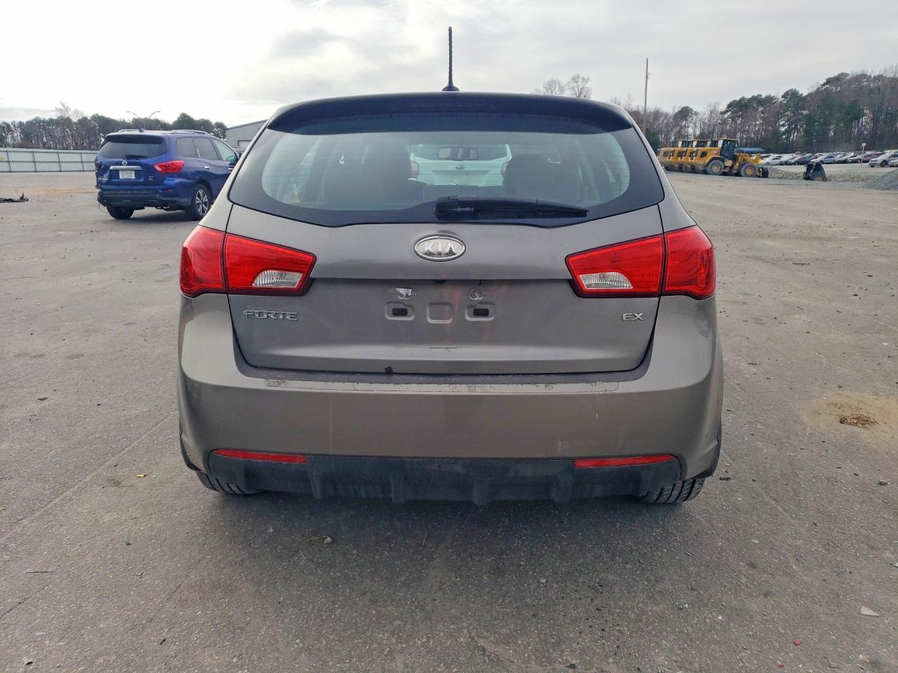 2011 Kia Forte Ex - Image 6