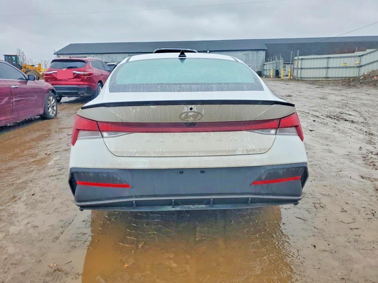2025 Hyundai Elantra Sel Sport - Фото 6