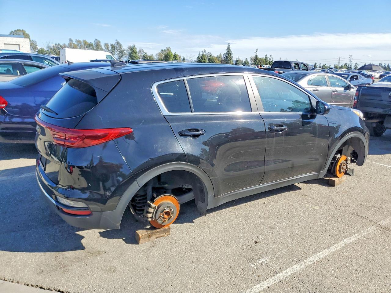 2022 Kia Sportage Lx - Фото 3