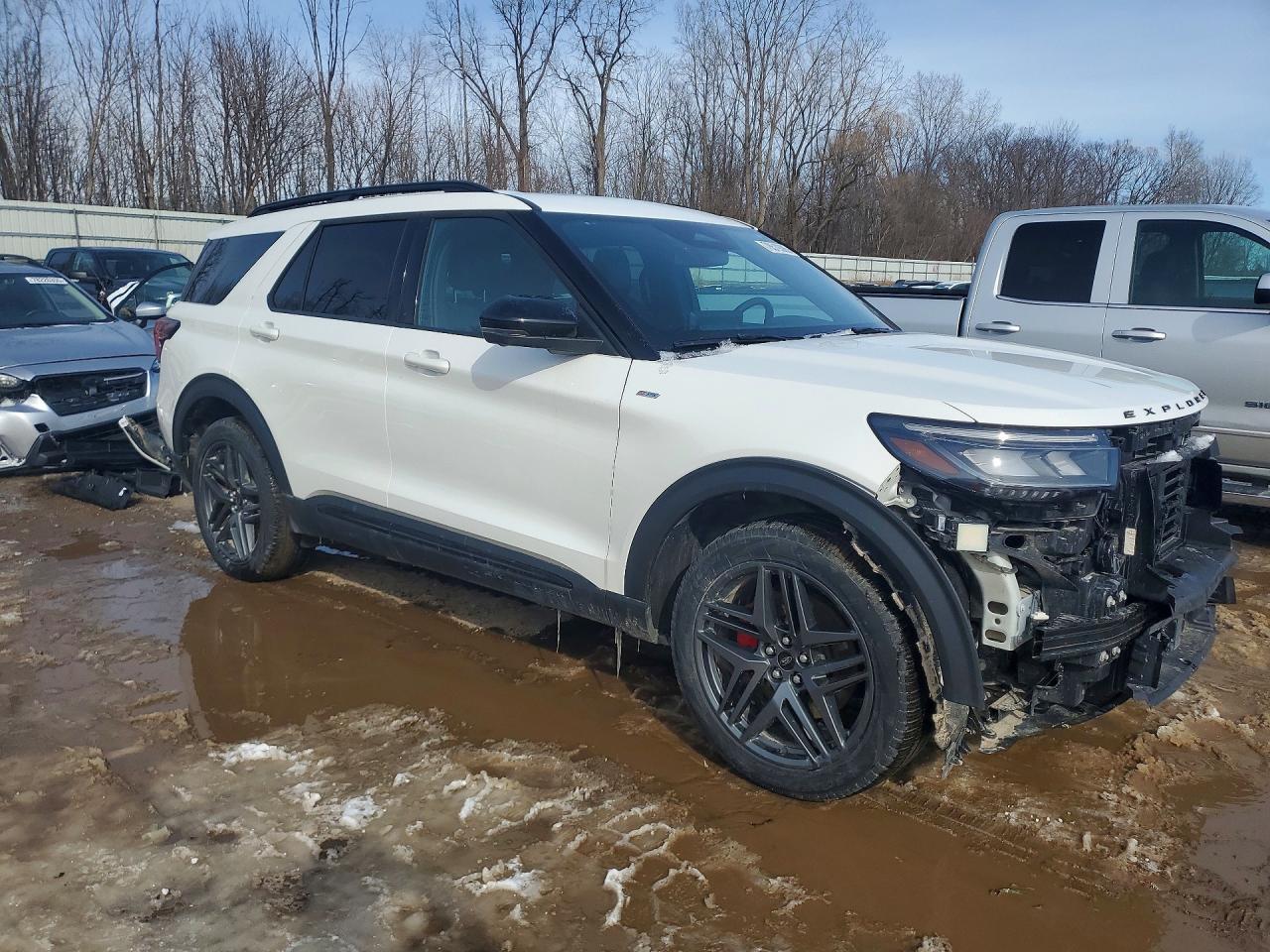 2025 Ford Explorer St-Line - Фото 4
