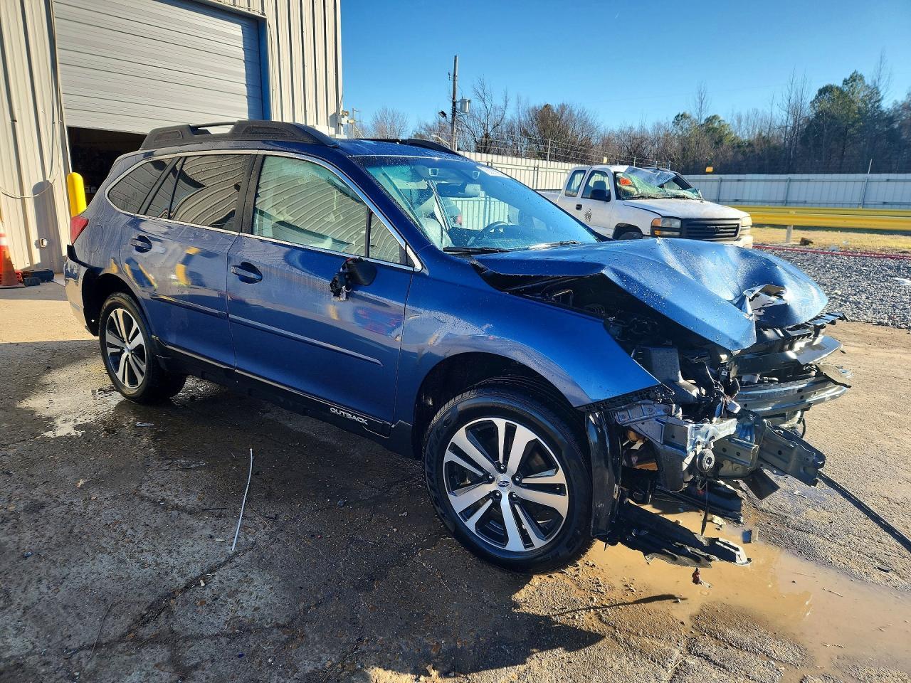 2019 Subaru Outback 2.5I Limited - Image 4