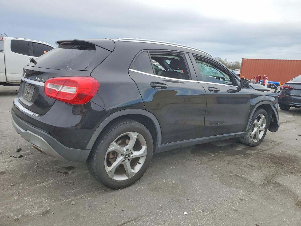 2019 Mercedes-Benz Gla 250 4Matic - Image 3