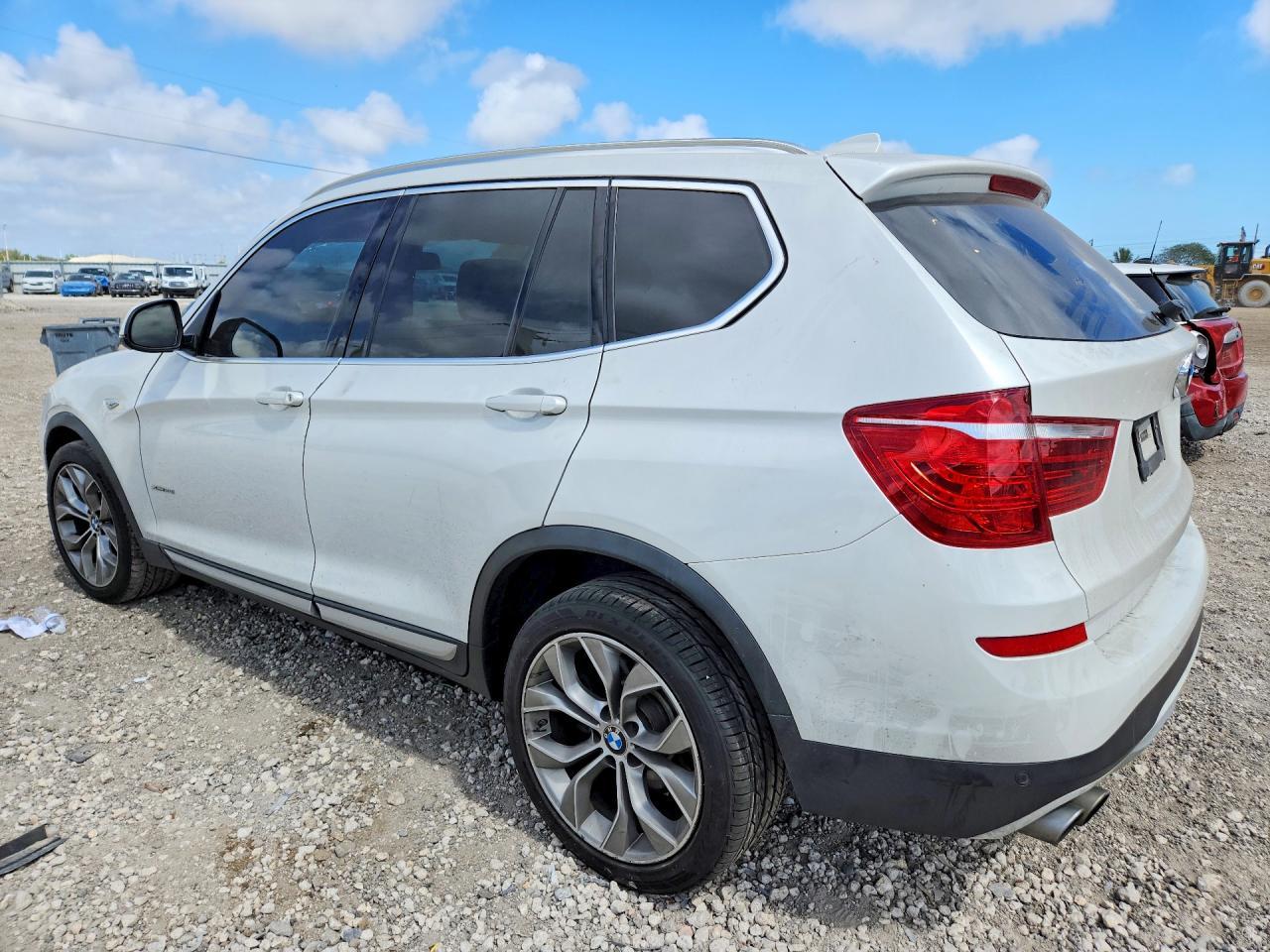 2017 BMW X3 xDrive28I - Фото 2