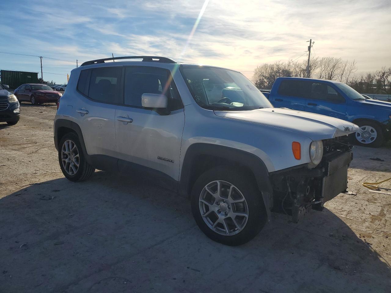 2020 Jeep Renegade Latitude - Фото 4