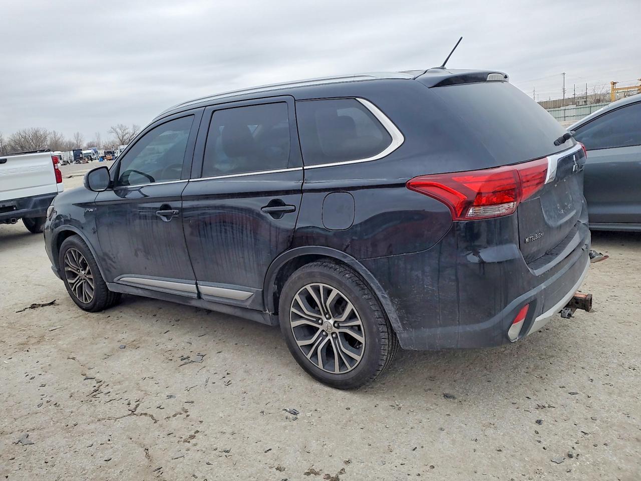 2016 Mitsubishi Outlander Gt - Фото 2