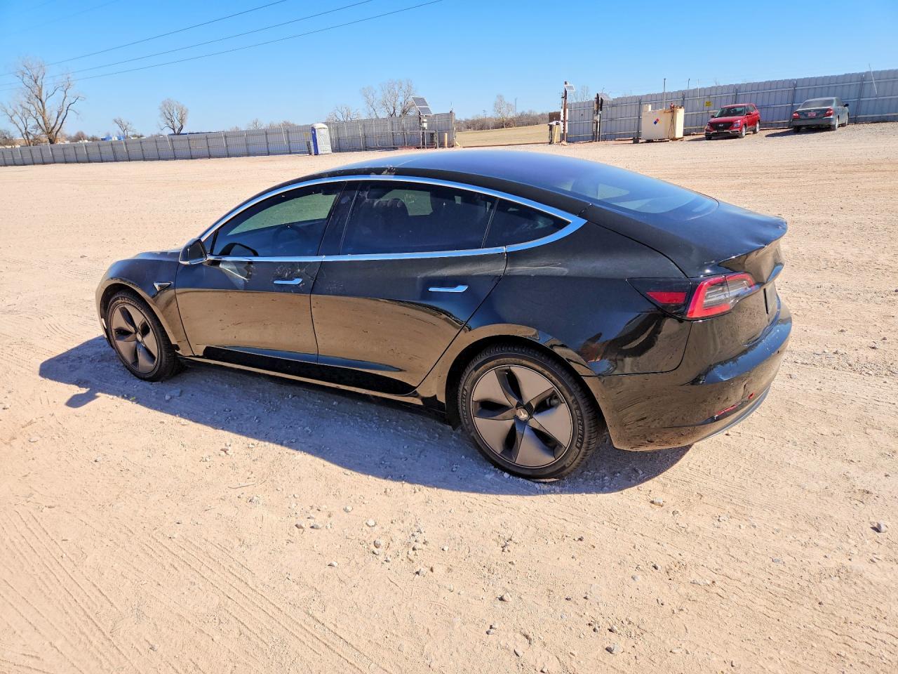 2019 Tesla Model 3 - Image 2