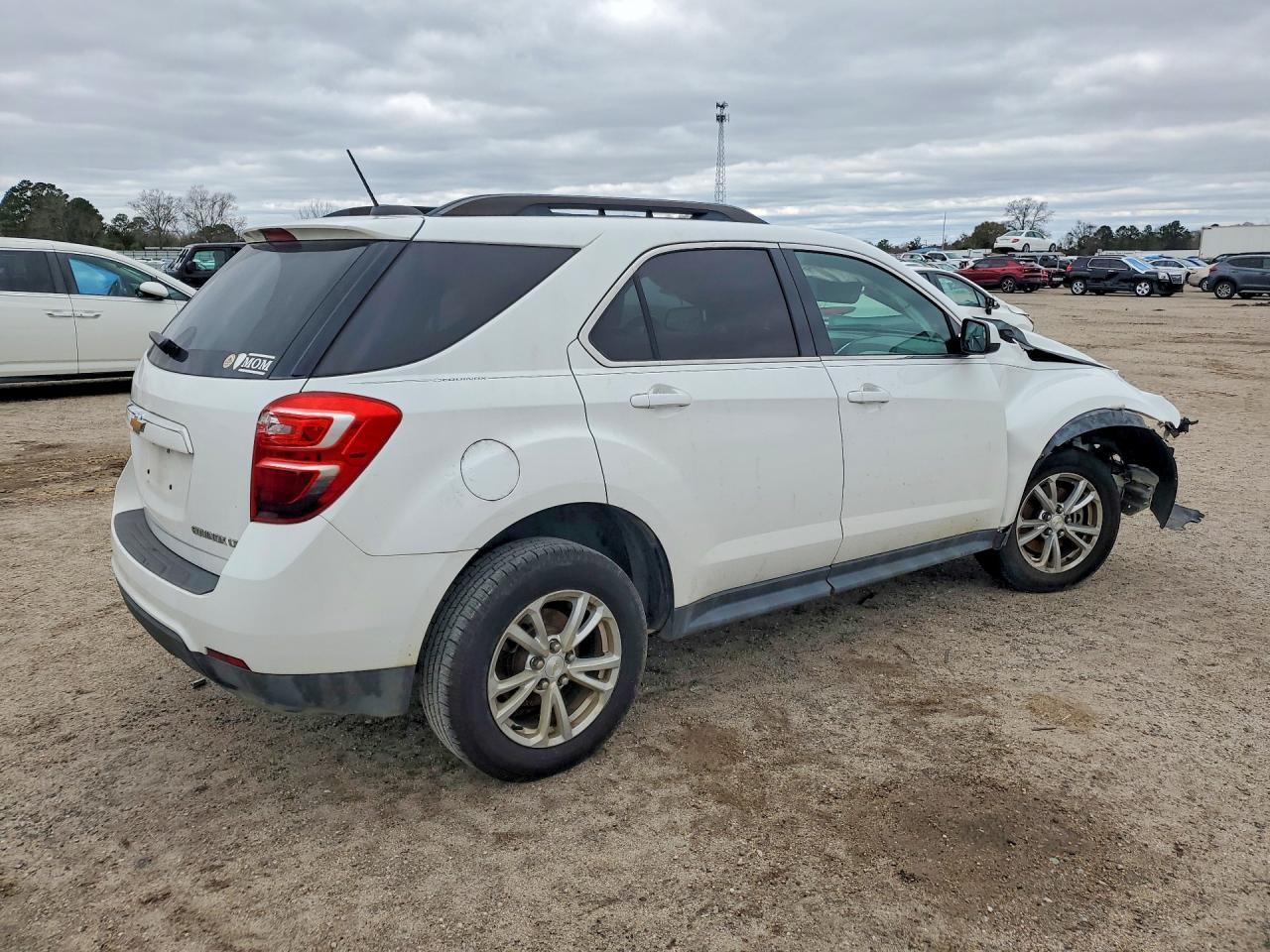 2016 Chevrolet Equinox Lt - Image 3