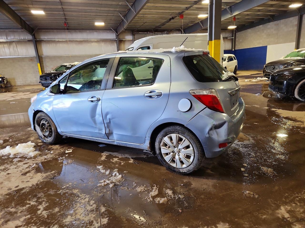 2014 Toyota Yaris - Фото 2