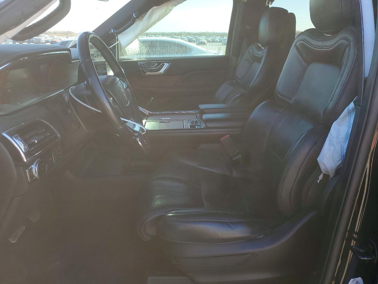 2019 Lincoln Navigator Select - Image 7