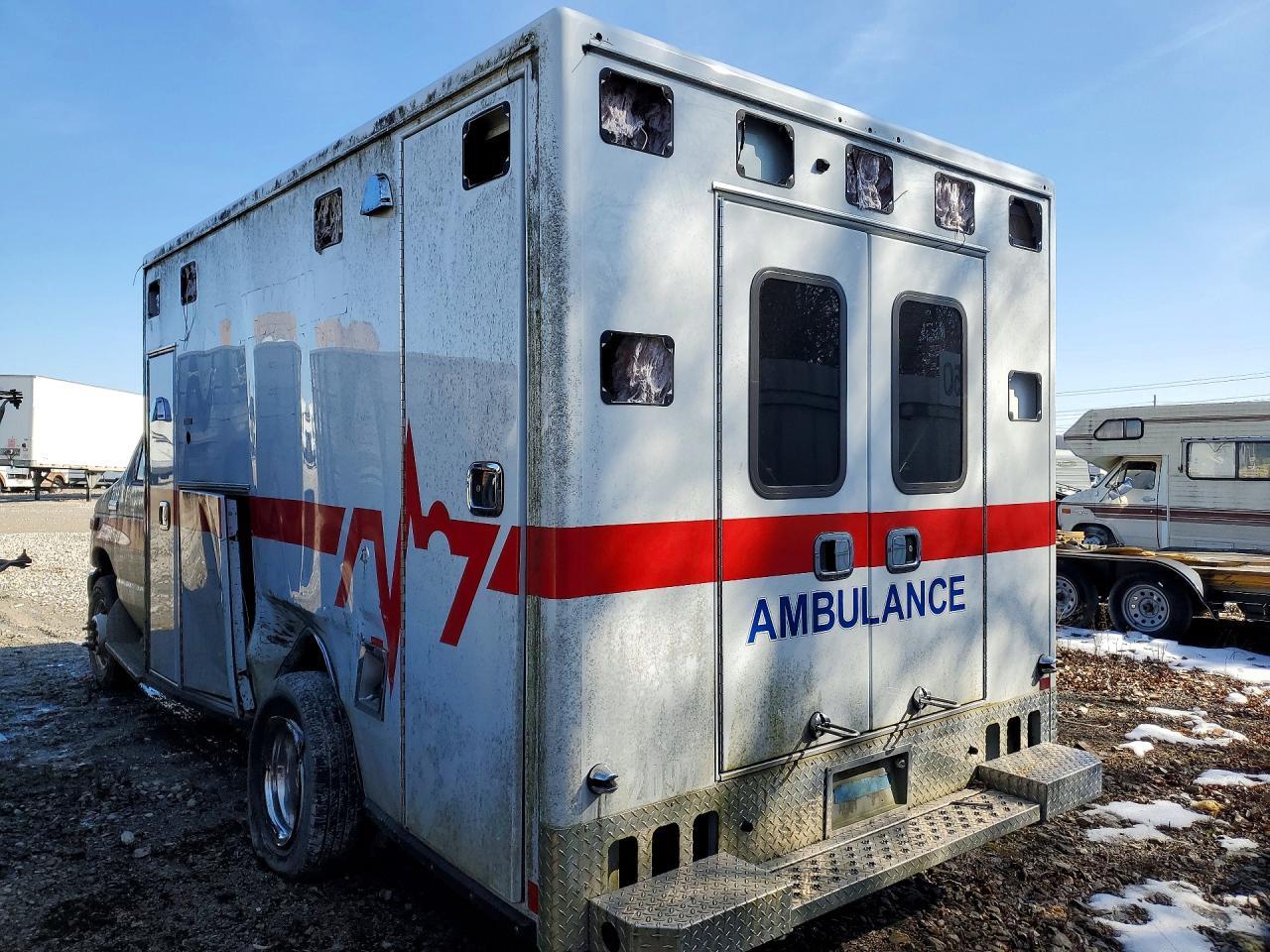 2021 Ford Econoline E350 Sd Ambulance - Фото 2