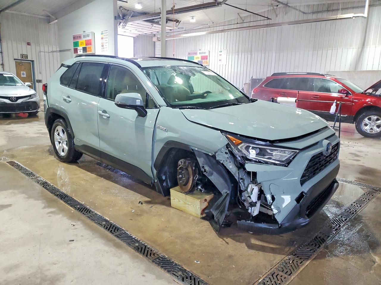 2021 Toyota Rav4 Xle - Image 4