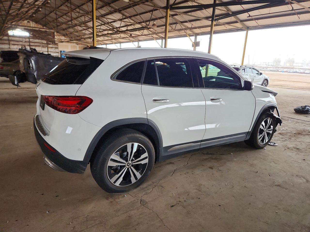 2025 Mercedes-Benz Gla 250 - Фото 3