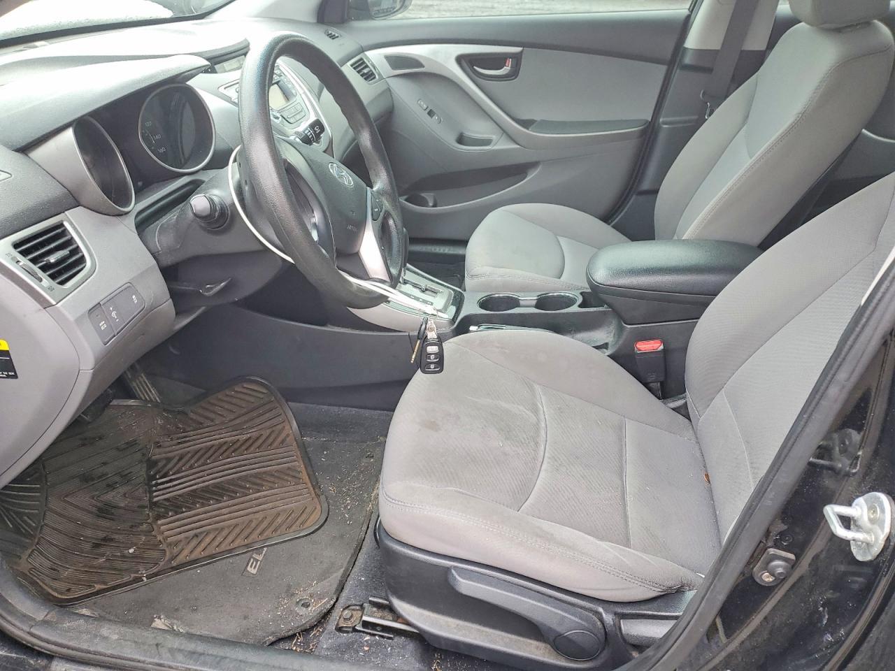 2013 Hyundai Elantra - Фото 7