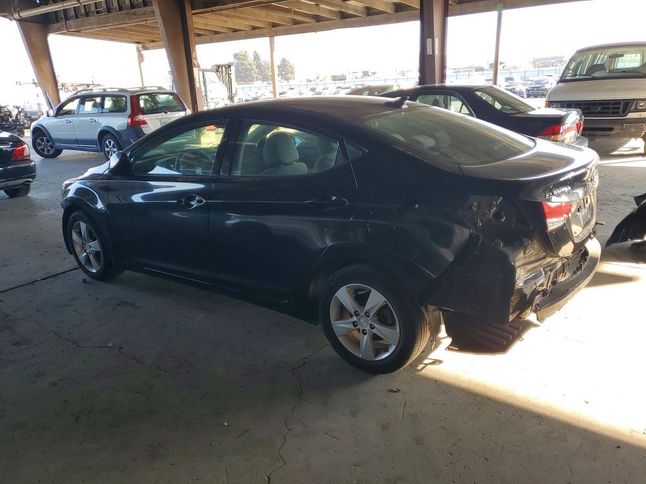 2013 Hyundai Elantra Gls - Image 2