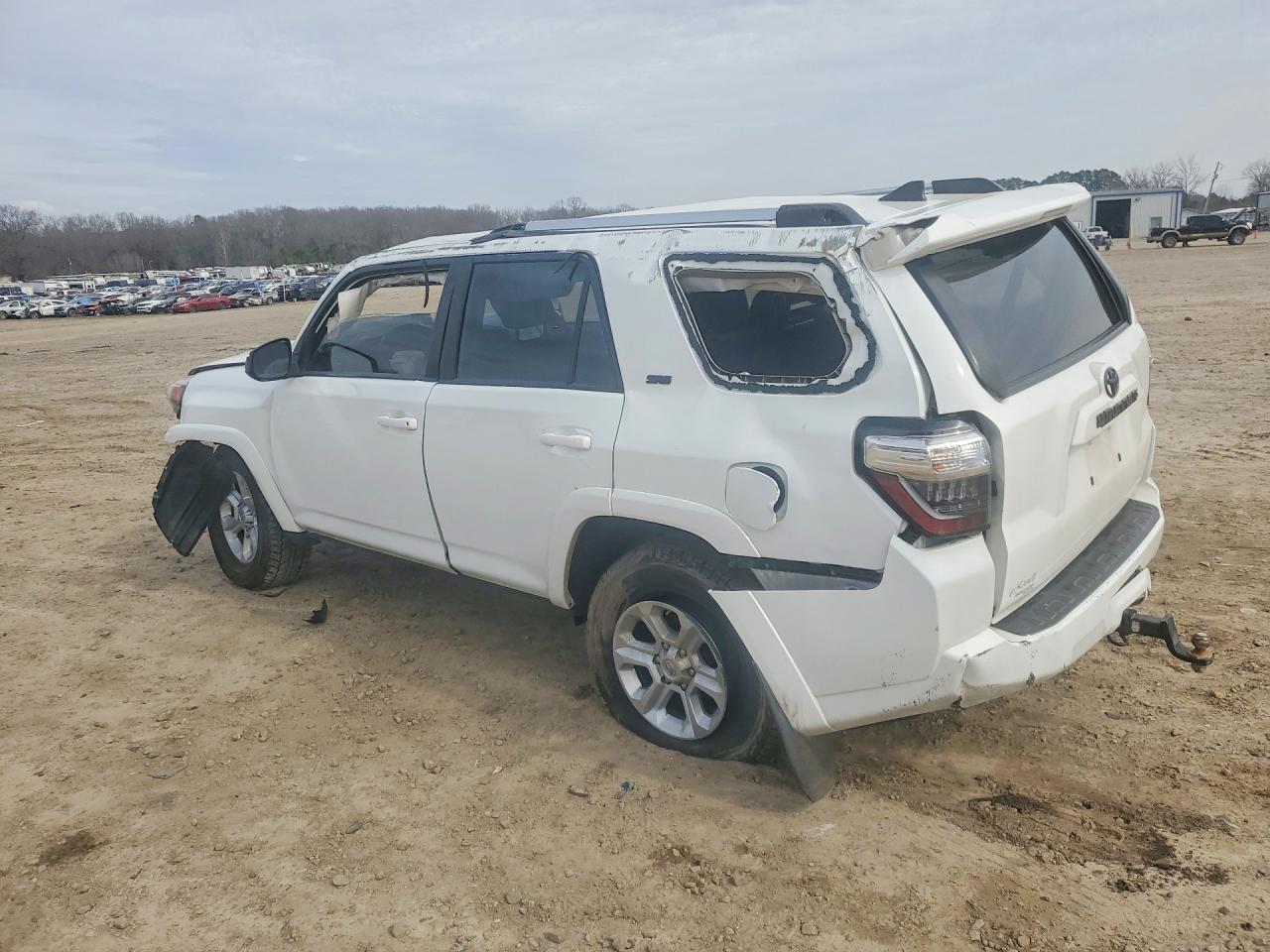 2021 Toyota 4Runner Sr5 - Фото 2