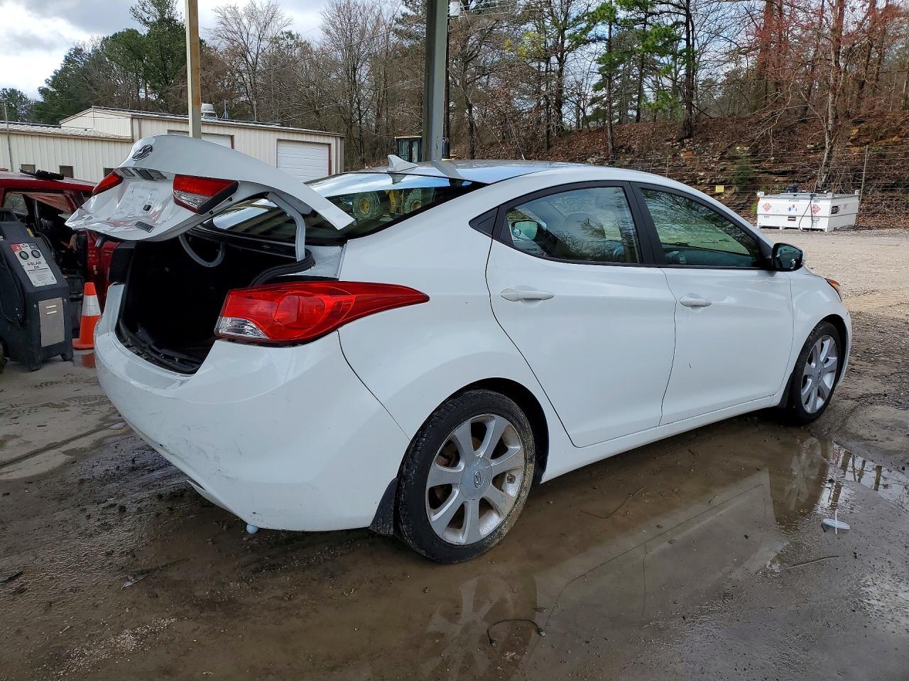 2013 Hyundai Elantra Limited - Фото 3
