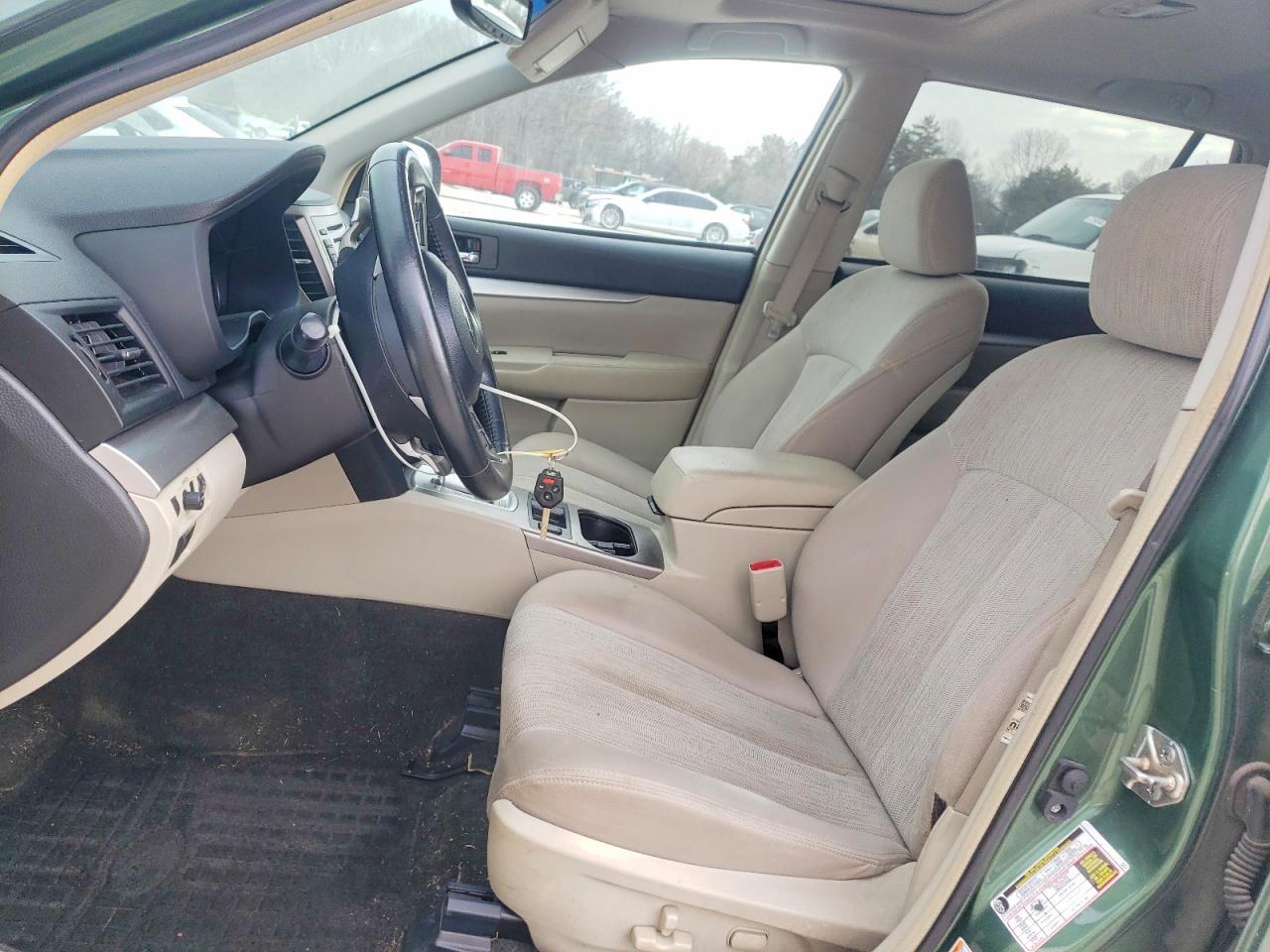 2014 Subaru Outback 2.5I Premium - Image 7