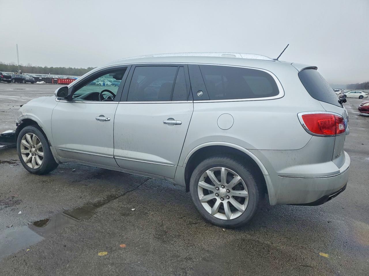 2015 Buick Enclave - Image 2