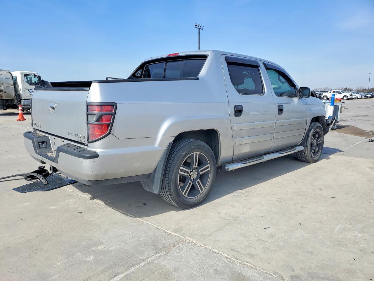 2014 Honda Ridgeline Sport - Фото 3