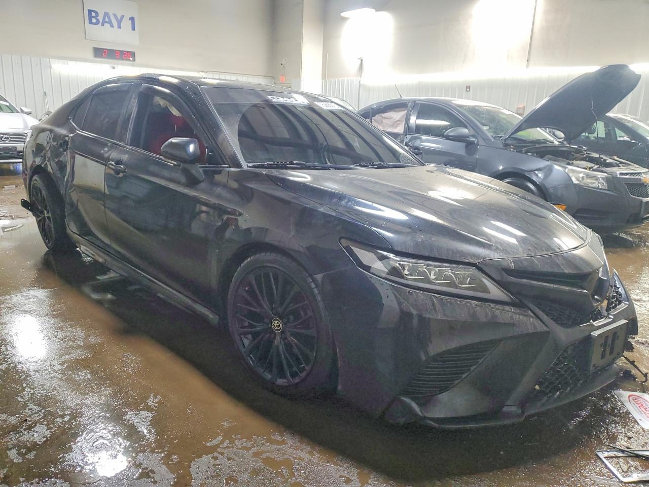 2020 Toyota Camry Xse - Фото 4