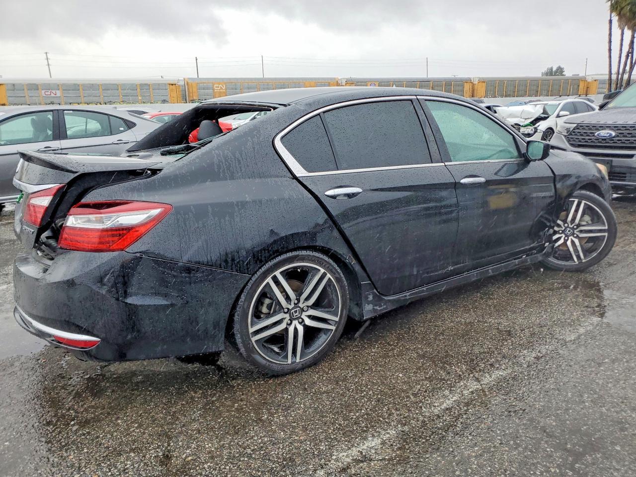 2016 Honda Accord Sport - Image 3