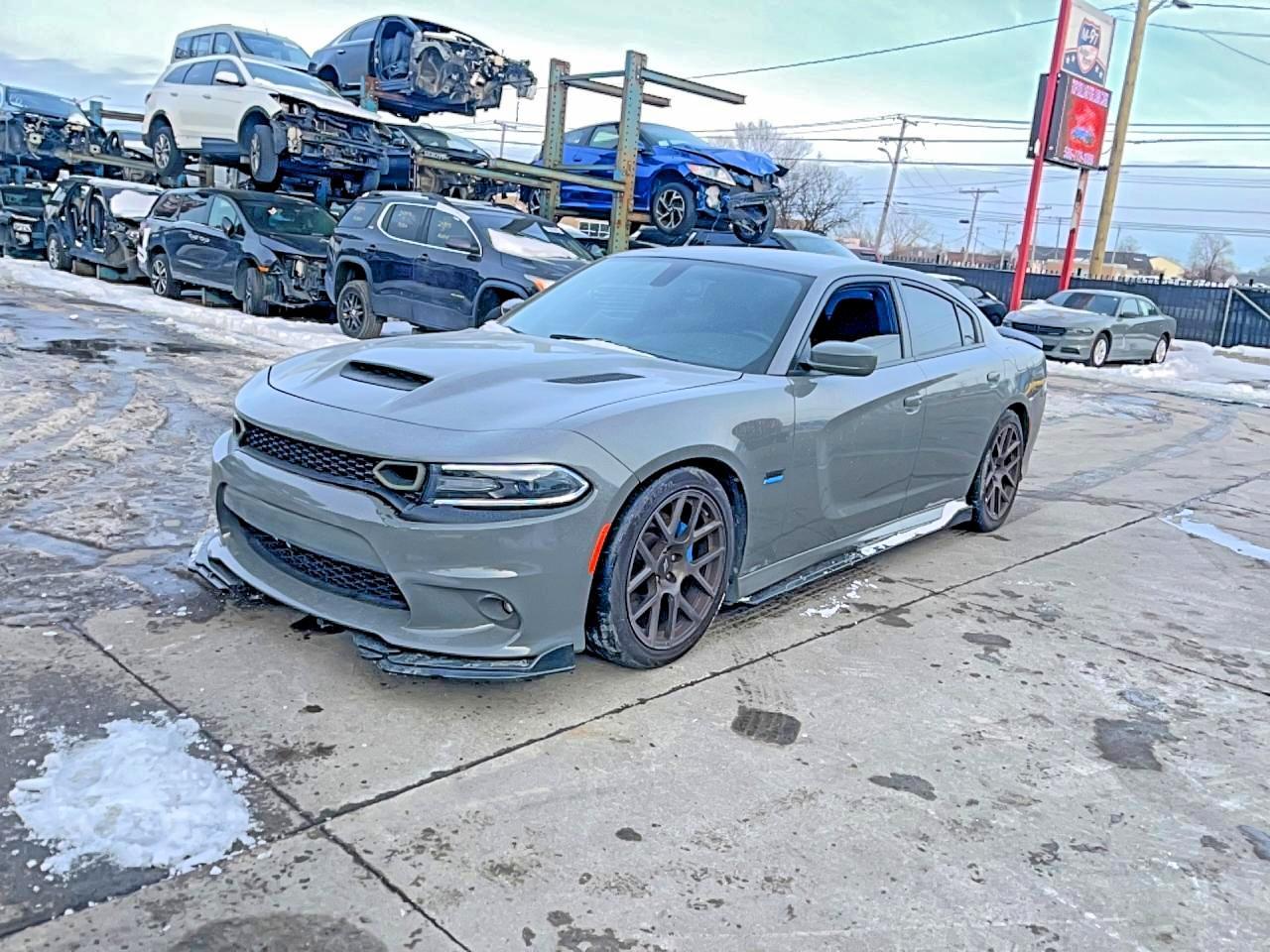 2019 Dodge Charger Scat Pack - Image 2