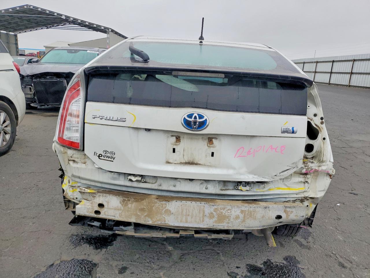 2015 Toyota Prius - Фото 6