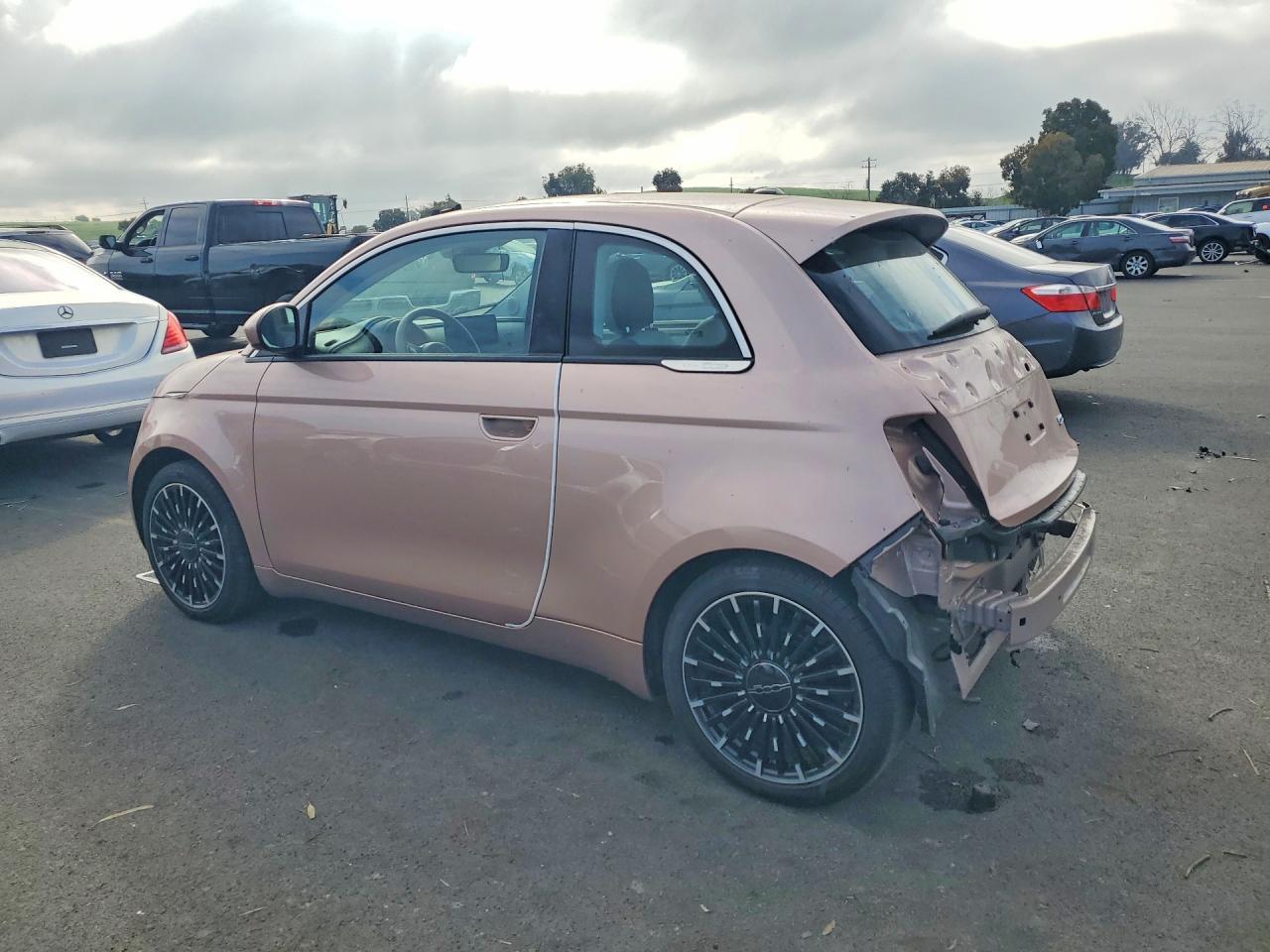 2024 Fiat 500 E La P - Image 2