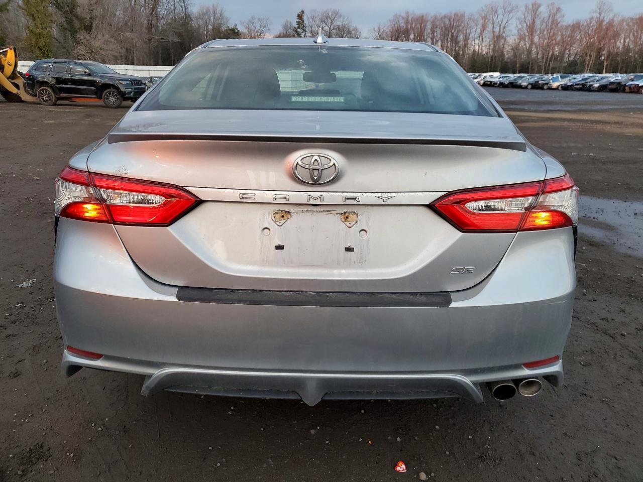 2019 Toyota Camry Se - Фото 6