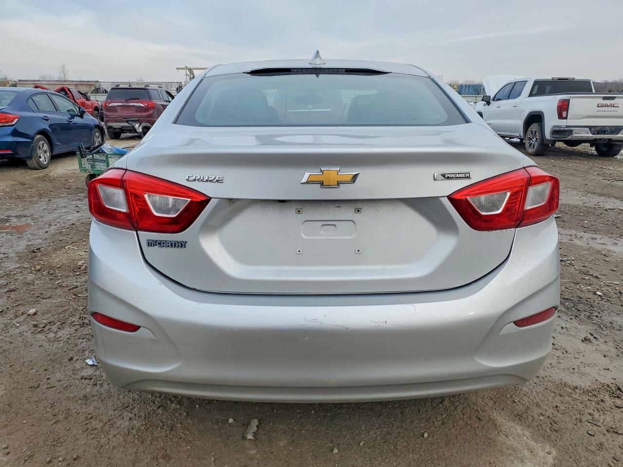 2017 Chevrolet Cruze Premier - Image 6