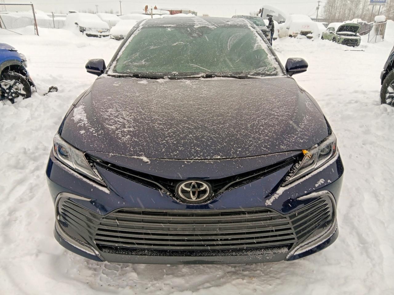 2022 Toyota Camry Le - Image 5