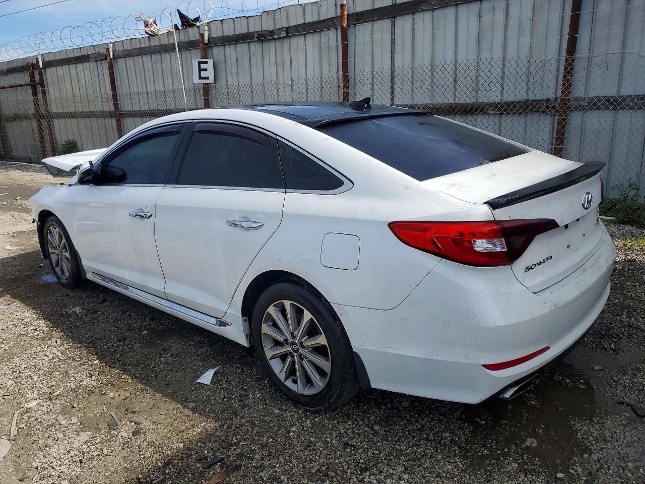 2016 Hyundai Sonata Sport - Фото 2