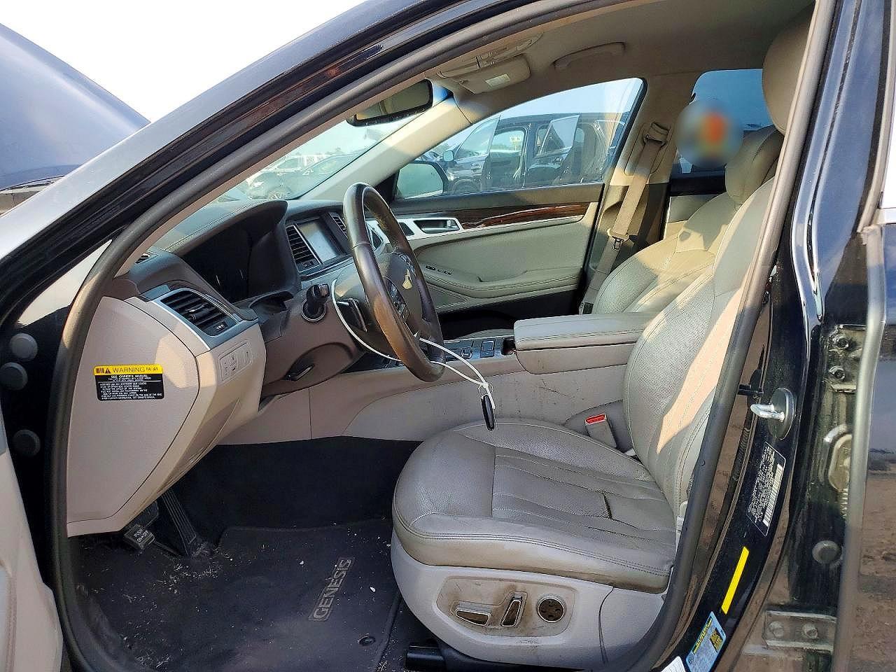 2016 Hyundai Genesis 3.8L - Фото 7