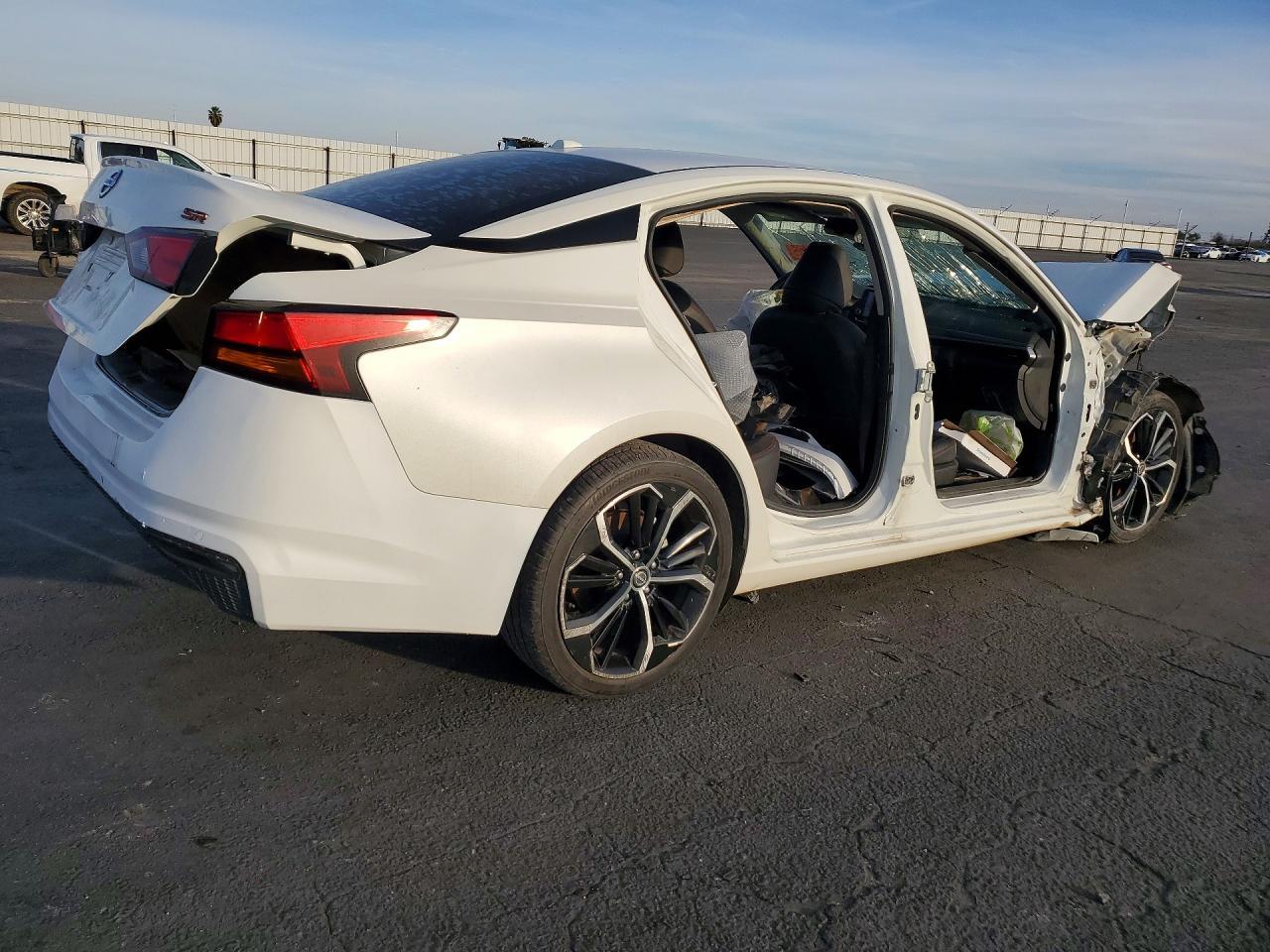 2023 Nissan Altima 2.5 Sr - Фото 3