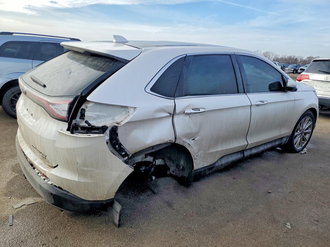 2017 Ford Edge Titanium - Фото 3