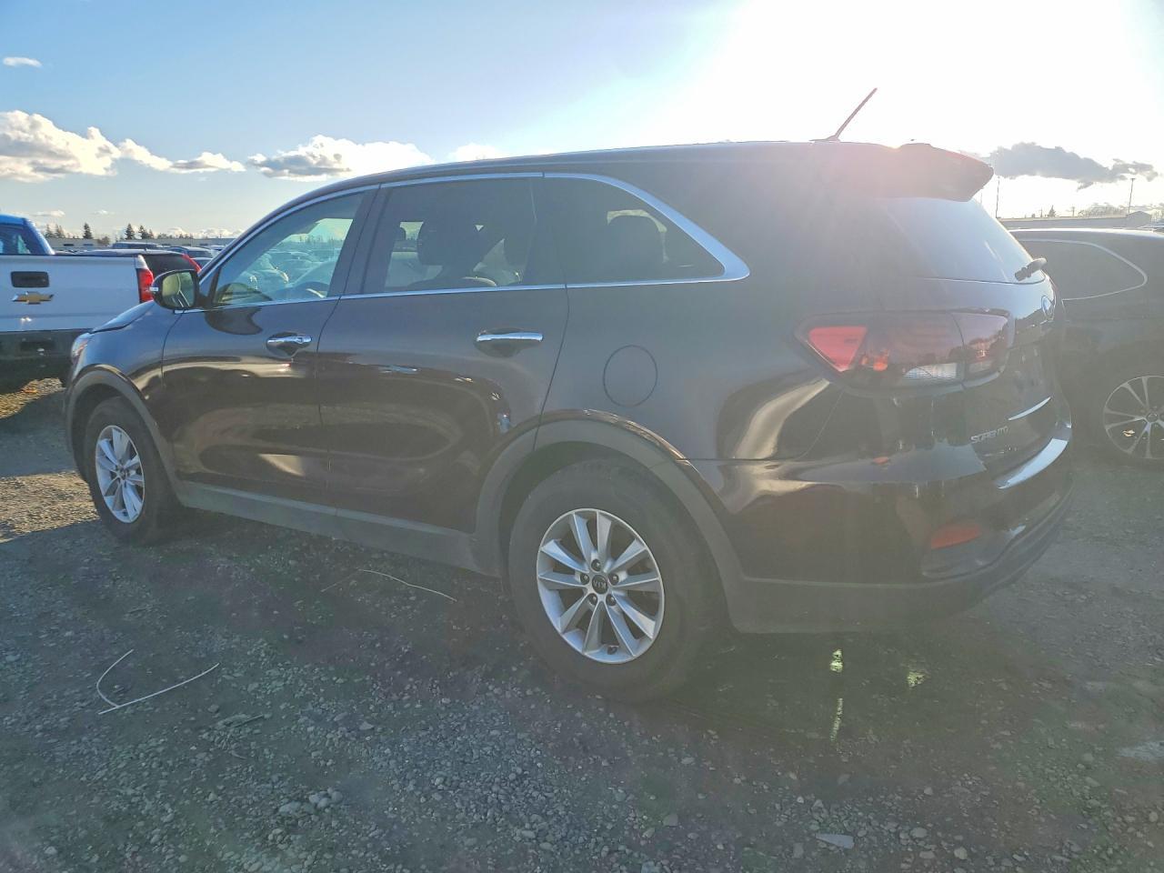 2019 Kia Sorento Lx - Image 2