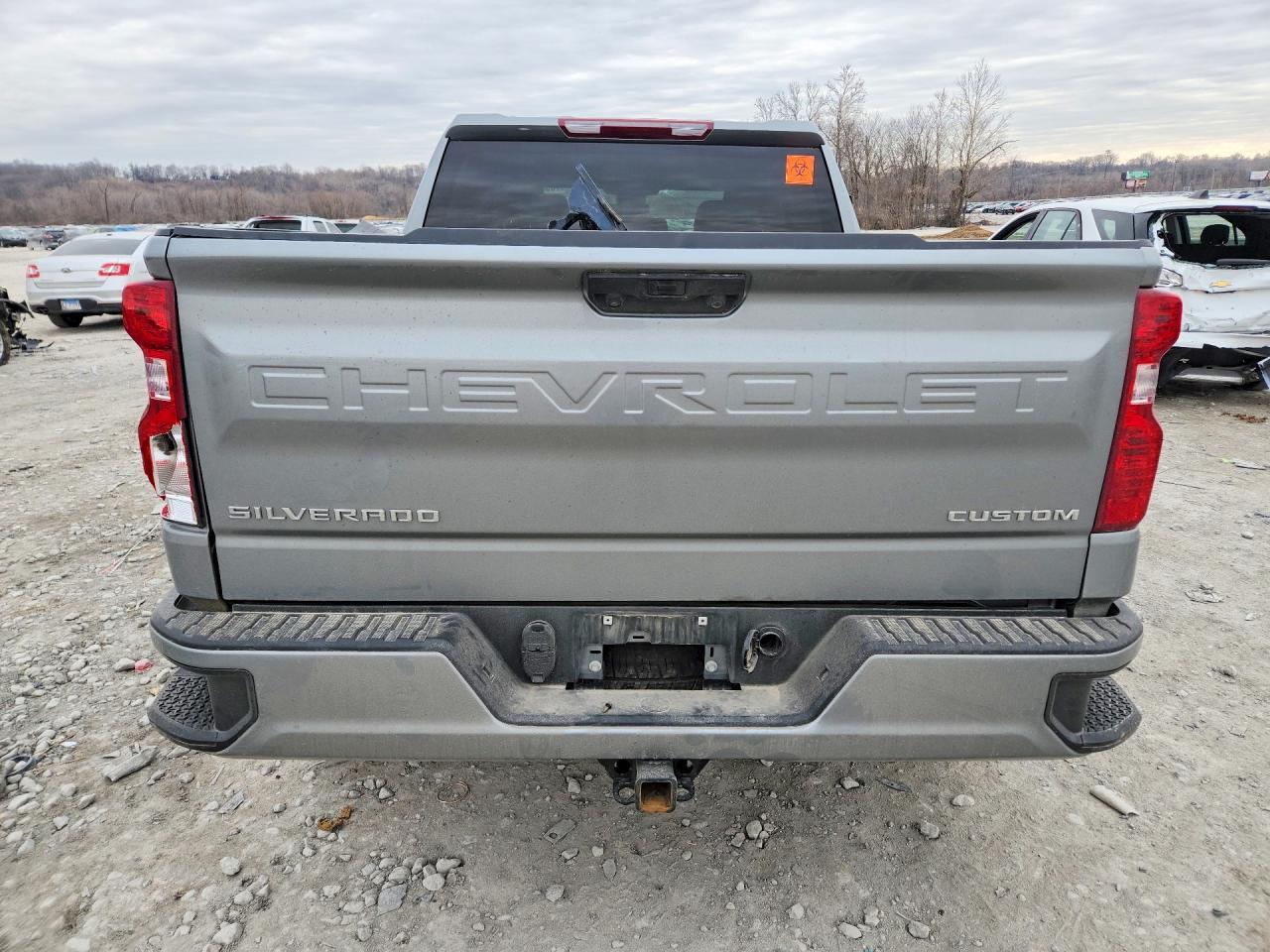 2025 Chevrolet Silverado - Фото 6