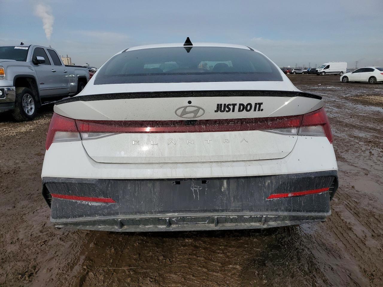 2025 Hyundai Elantra Sel Sport - Фото 6