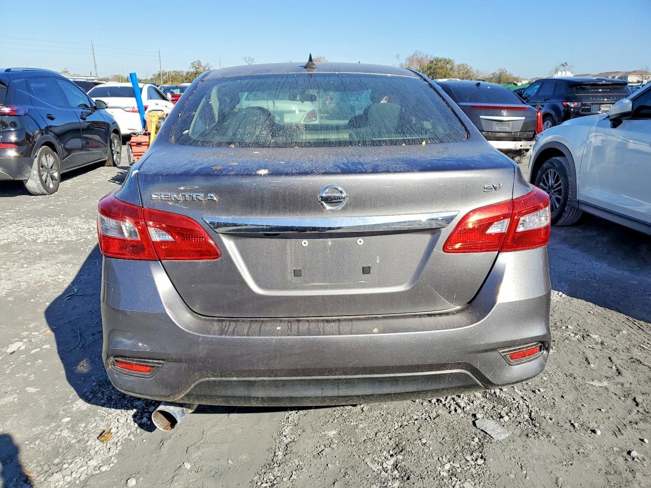 2019 Nissan Sentra S - Image 6