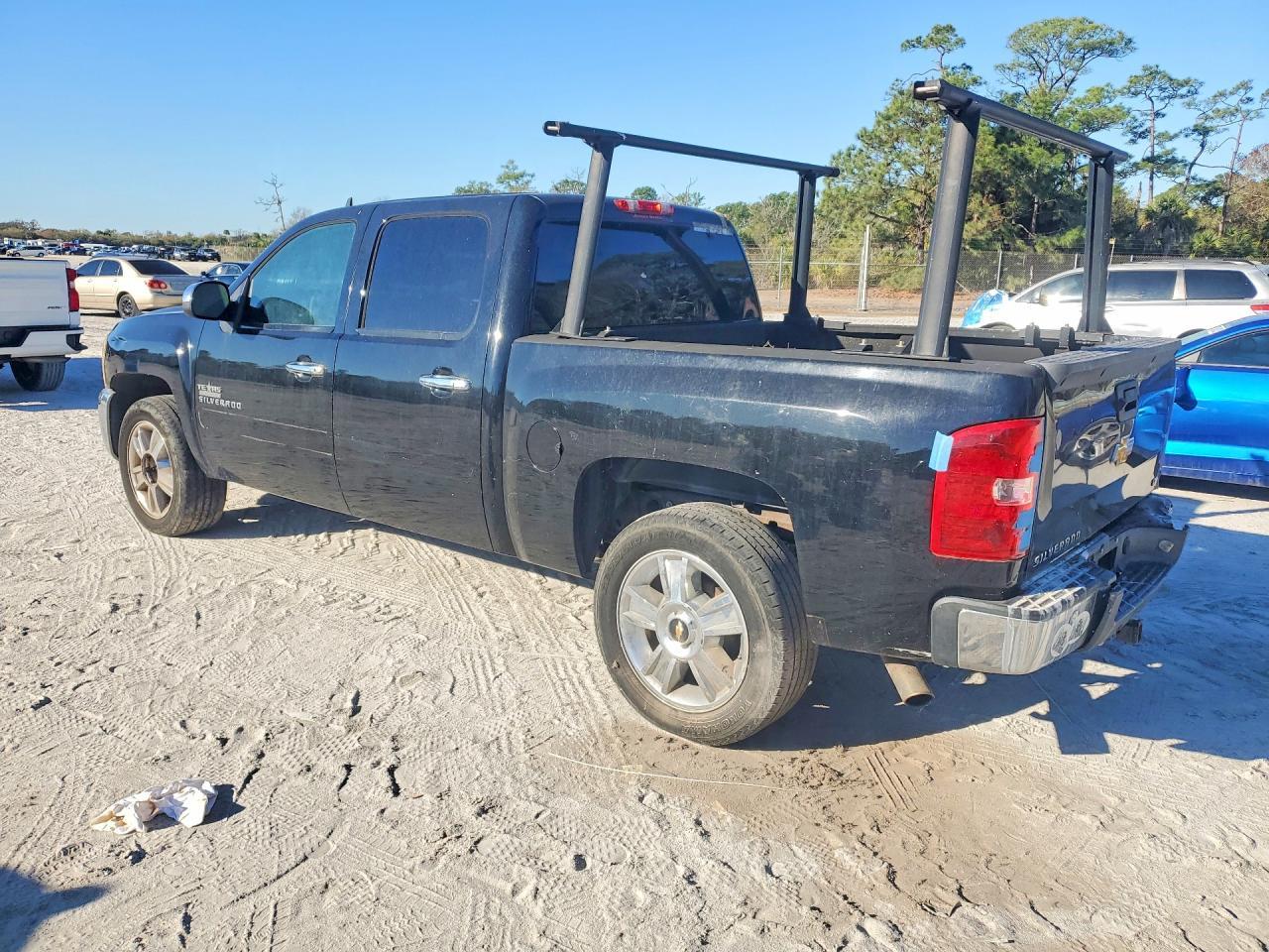 2013 Chevrolet Silverado C1500 Lt - Image 2